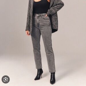 Abercrombie Ankle Straight Ultra High Rise Jeans. Size 10. Gray
